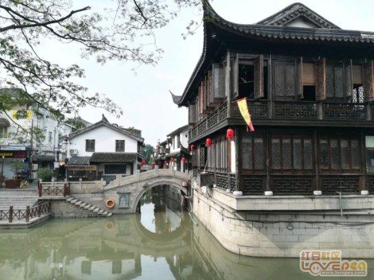墨西哥4名警察遭遇伏击身亡 凶手身份不明